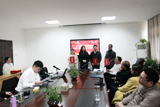 優(yōu)秀干部.jpg 優(yōu)秀干部.jpg