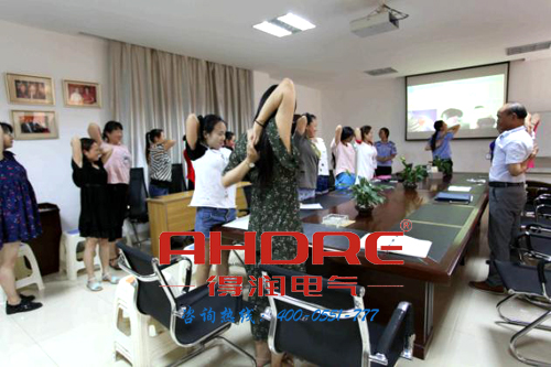 安徽得潤(rùn)電氣 專業(yè)研發(fā)生產(chǎn) 開關(guān)柜 補(bǔ)償柜 變頻器 電話:400-0551-777 QQ:3176885416 安徽得潤(rùn)電氣 專業(yè)研發(fā)生產(chǎn) 開關(guān)柜 補(bǔ)償柜 變頻器 電話:400-0551-777 QQ:3176885416