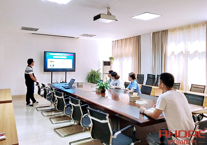 安全教育培訓活動2.jpg 安全教育培訓活動2.jpg