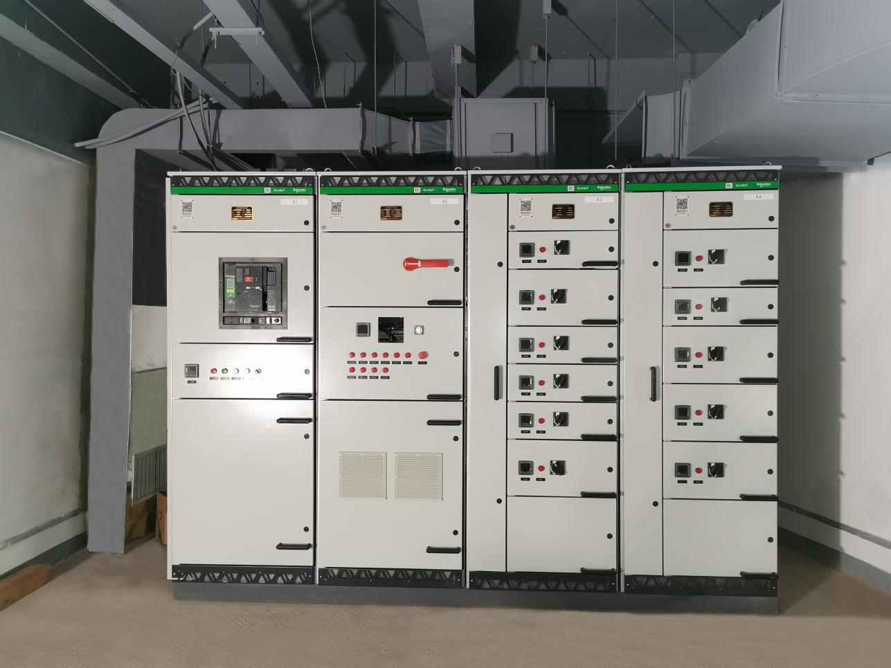  施耐德Blokset固定式配電柜（安徽得潤電氣制造）