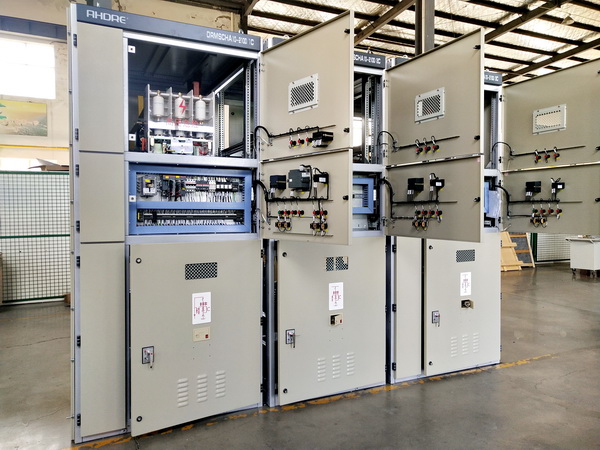 無(wú)功自動(dòng)補(bǔ)償裝置 無(wú)功自動(dòng)補(bǔ)償裝置