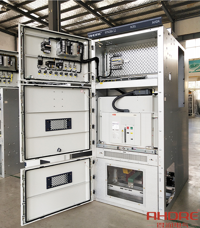 高壓軟啟切換柜正面圖.jpg 高壓軟啟切換柜正面圖.jpg